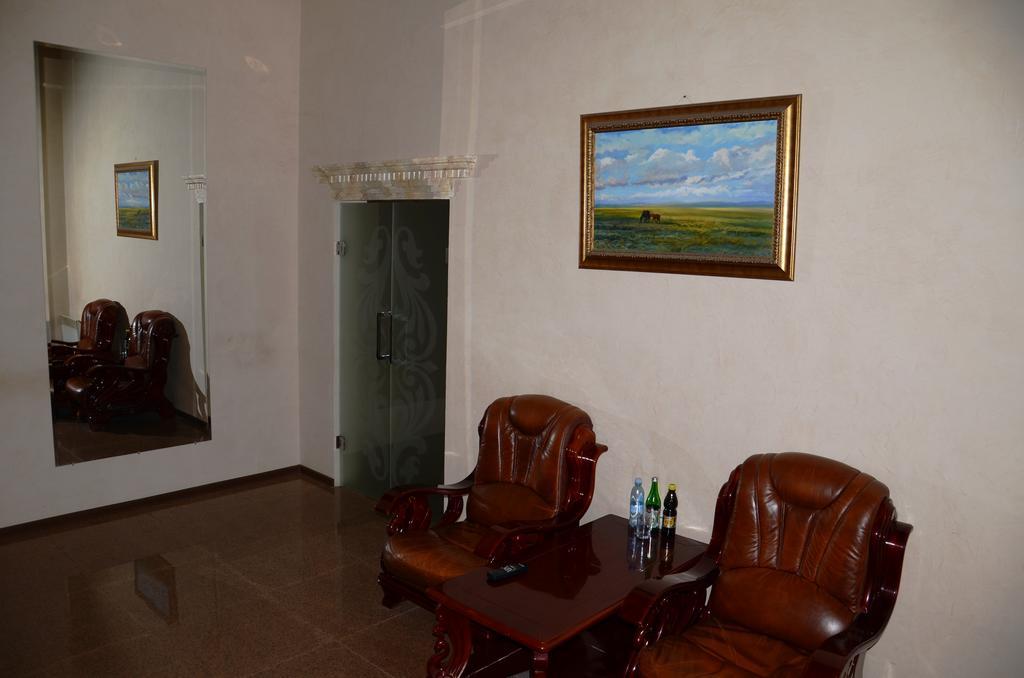 Saryarka Hotel Astaná Exterior foto